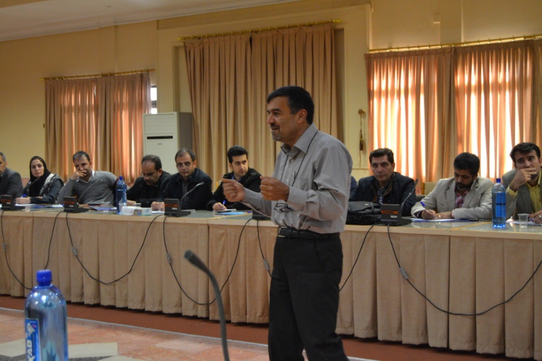 کارگاه آموزشی "ایده تا بازار" با حضور اساتید دانشگاه‌های سراسر استان برگزار شد